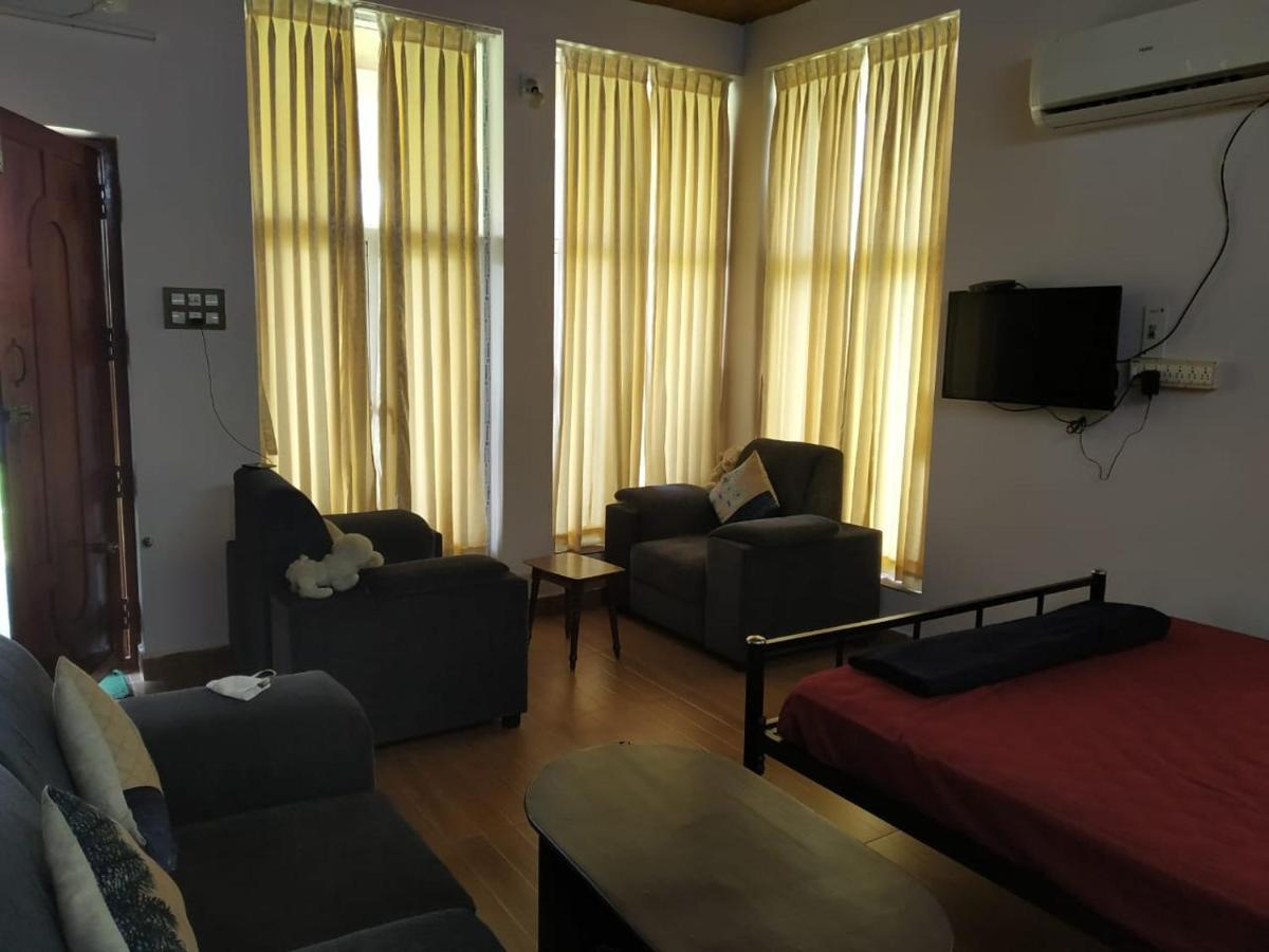 Waves Beach House Pondicherry Exterior foto