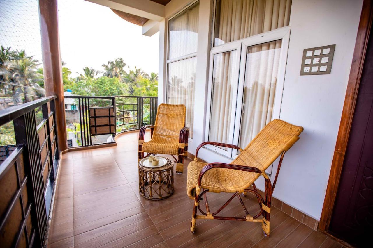 Waves Beach House Pondicherry Exterior foto