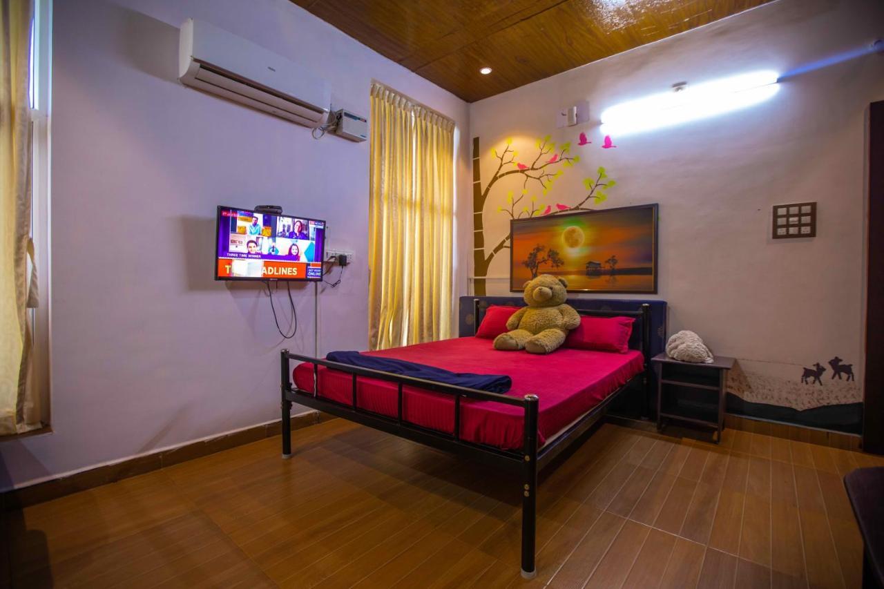 Waves Beach House Pondicherry Exterior foto