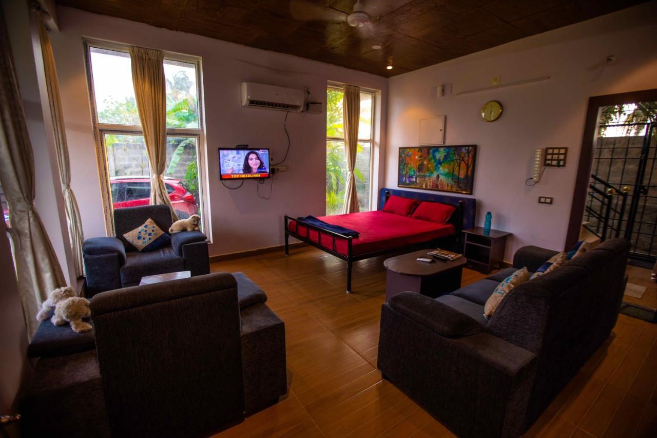 Waves Beach House Pondicherry Exterior foto