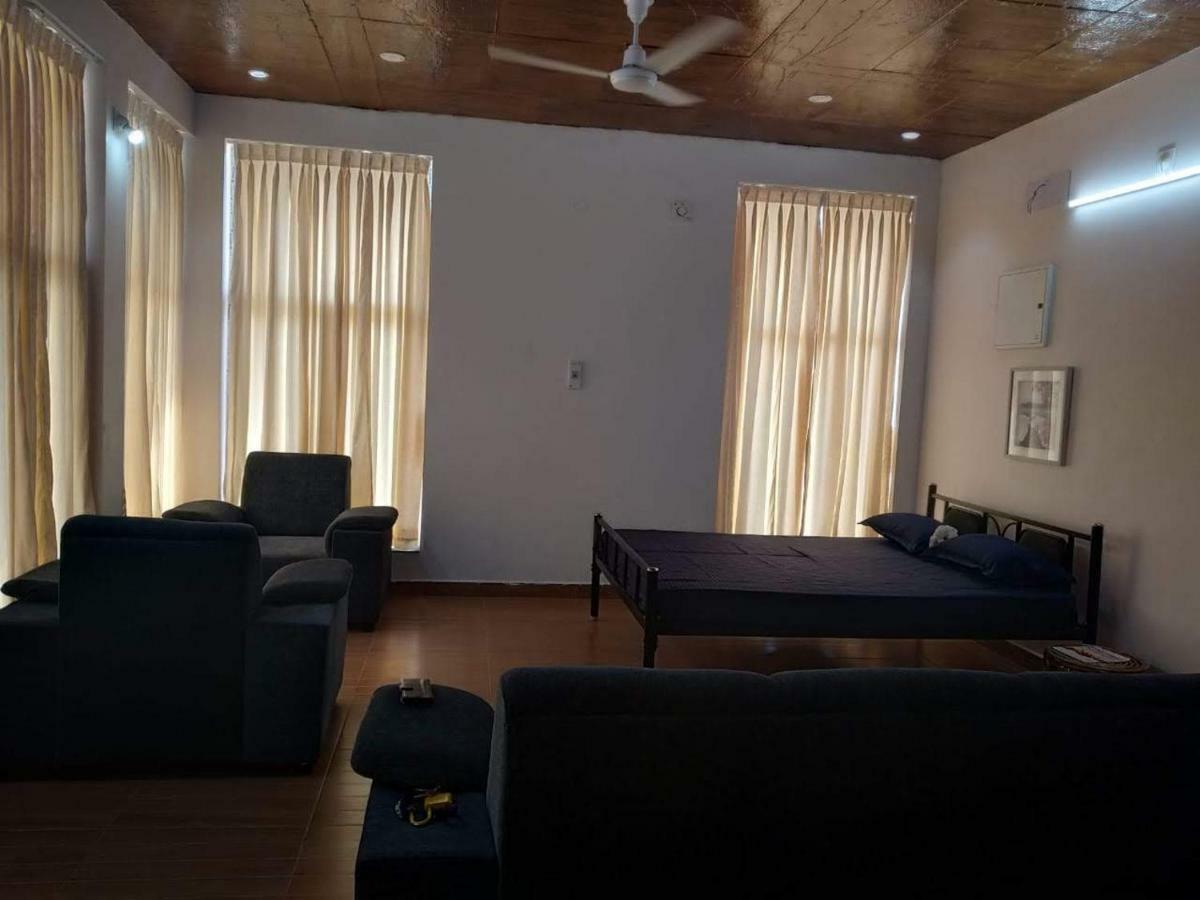 Waves Beach House Pondicherry Exterior foto
